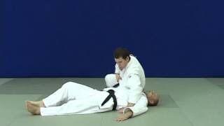 Ushiro kesa gatame  Обратное удержание сбоку [upl. by Nereen]