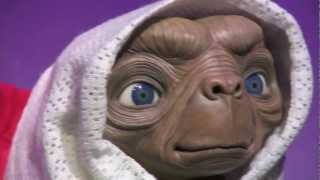 ET The ExtraTerrestrial Figure at Madame Tussauds  Behind The Scenes Clip [upl. by Nhtanhoj]