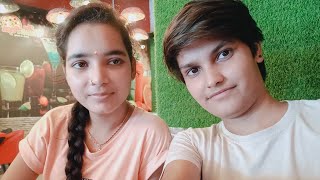 ye pagal ladki khati rhti h  mini vlog dhmal  coffee shop [upl. by Cox]