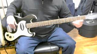 Review Danelectro Dano 63 Long Scale Bass [upl. by Nerte]