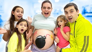 😱 MAMA e ÎNSĂRCINATĂ ❓Ce are în BURTĂ🤰 [upl. by Werdn97]