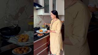 Chai Nashta Kiran Meena ke sath 😍😍 foodvlogging chaipakora [upl. by Ahsenor580]