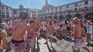 Fiestas de Tudela 2024 Ambiente en la Plaza antes del cohete [upl. by Roybn]