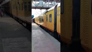 22823 Bhubaneswar Rajdhani Exp departure Kanpur Central Rajdhani Exp PremiumTrain Tejas Railway [upl. by Lashonde]