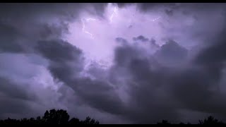 Summer quotDryquot Lightning Show Lasting Over 30 Minutes [upl. by Ardnuasac]