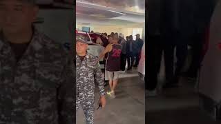 Mujer oficial del ejército decapita a su hija de tan solo 6 años [upl. by Enyamart847]