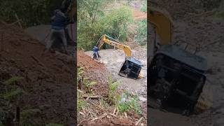 Exavator terjebak di lumpur hisap part 3 ‼️excavator [upl. by Hsirrap]