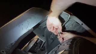 HOW TO CHANGE JEEP MARKER LIGHT BULB  FENDER LIGHTS jeep jeep truck [upl. by Lamarre]