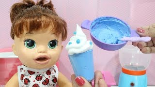 BABY ALIVE COMIDINHAS MINHA BONECA SARA COMENDO PAPINHA MOUSSE DE BLUEBERRY [upl. by Eelah]