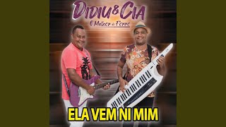 Ela Vem Ni Mim Ao Vivo [upl. by Magda]