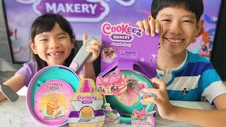 Unboxing Cookeez Makery Pancake Treatz [upl. by Reivaz]