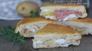 FOCACCIA MORBIDA con patatesalame e stracchino [upl. by Sivia]