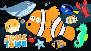 Fun Colorful Dancing fish animation Sensory video [upl. by Eem]