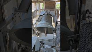 3 ton swinging bourdon at First Presbyterian ‘Fish Church’ carillon bells carillon churchbells [upl. by Akayas]