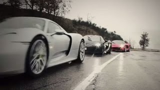 Ferrari LaFerrari vs McLaren P1 Top Gear [upl. by Inittirb]