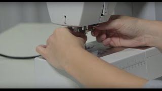 SINGER® CLASSIC™ 44S Sewing Machine  Changing Needles [upl. by Suoicserp]