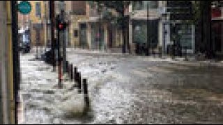 Inondations à Aubagne  la rue de la République transformée en rivière [upl. by Ardnad172]