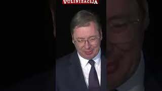 Vučić  Aj kupite mu pljeskavicu 😄 [upl. by Wilek]