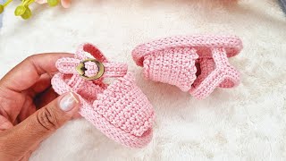 Sandalinha Mel  fio amigurumi  9 cm  1 a 3 mesesEasy and quick to weave baby shoes [upl. by Halli]