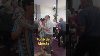 Forró de Alemão  Pomerode  Soc 1° de maio  Banda Coração de Ouro  bailão culturaalemã festa [upl. by Eclud]