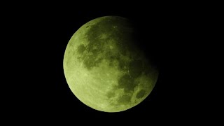 Le splendide immagini delleclissi lunare parziale del 18 settembre nei cieli dItalia [upl. by Val]