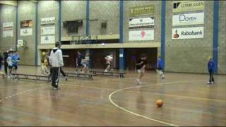 Handbal training Voetenwerk in voorbereiding op 3pas mbv banken [upl. by Sudoeht713]