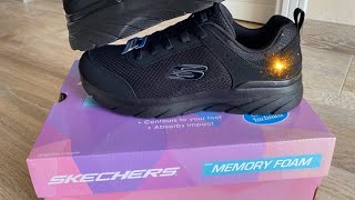 SKECHER MEMORY FOAM SHOES SNEAKERS • Contours to your foot  Comfortable amp Lightweight [upl. by Ahterod]