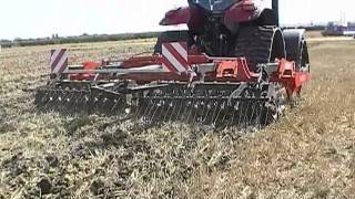 Quivogne UKs 500m Saturn cultivator working behind Case Puma 180 with Soucy Tracks [upl. by Iduj787]