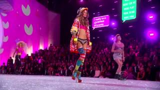 Neon Jungle  Trouble Live Victorias Secret Fashion Show 2013 [upl. by Matland820]