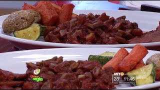 Gente Regia  Nopales con carne de res en salsa macha [upl. by Neelhtakyram]