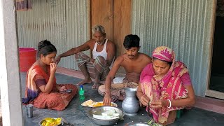 আজ আমার বোন দেশি লাউ দিয়ে কি রান্না করলো \ Village Style Lao Recipe [upl. by Delwyn]