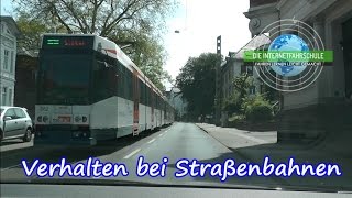 Verhalten bei Straßenbahnen  Fahrstunde  Prüfungsfahrt  Fahrschule [upl. by Agostino896]