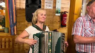 Sänger und Musikantenstammtisch beim Buschenschank Friedl — 1392024 — Mitschnitt [upl. by Trela]