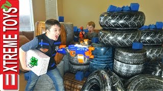 Battle Bunkerz Nerf Blaster Attack The Missing Christmas Present [upl. by Kennith]