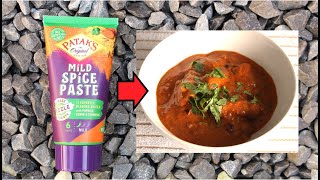 BEEF SAUSAGE CURRY using Pataks MILD SPICE PASTE  £225  Tesco  Make At Home Curry Kit [upl. by Innus714]