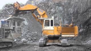 Demag H65 front shovel loading mobile crusher [upl. by Charles192]