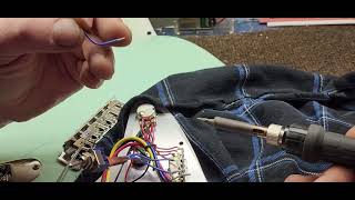 How to install the David Gilmour mod on your strat using a modern 5way switch and one toggle switch [upl. by Notniuqal]