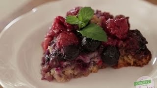 FixIt and ForgetIt Slow Cooker Berry Cobbler [upl. by Nilhsa269]