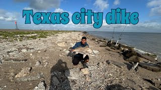 New spot at Texas City Dike Produces a solid fish [upl. by Supen]