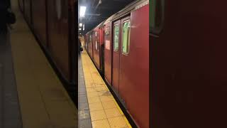 R33 Redbird resting at flushing main st [upl. by Norred211]