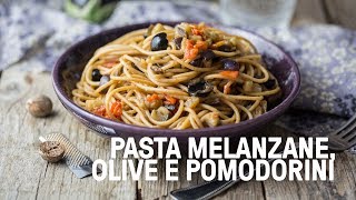 Spaghetti con melanzane pomodorini e noce moscata [upl. by Aztinad]