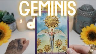 GEMINIS ♊️ LE PREGUNTARON POR TI Y TODO SALTÓ POR LOS AIRES 💥 HOROSCOPO GEMINIS HOY TAROT AMOR [upl. by Pickett]