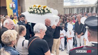 Olbia Dolore e lacrime al funerale del piccolo Gioele Putzu [upl. by Lovato]