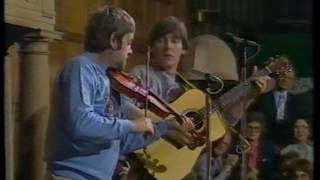 Dave Swarbrick and Simon Nicol  Widow Of Westmorlands Daughter live 1982 [upl. by Madea]