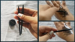 How to clean an Eyeliner Brush DIY \ Life Hacks for girls [upl. by Fenella]