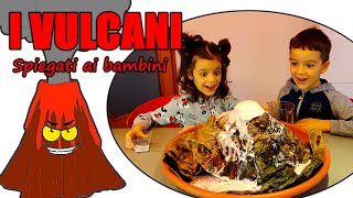 🌋 I VULCANI spiegati ai bambini  ESPERIMENTO eruzione vulcanica 💥 Lezione di scienze [upl. by Haley]