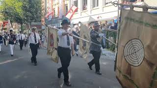 Schützenfest Grevenbroich 175 Jahre  Präsent Blumenhörner Standarten zur Königsparade am 192024 [upl. by Crowley610]