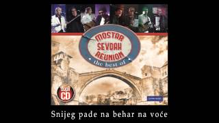 Mostar sevdah reunion  Snijeg pade na behar na voce  LIVE  Skenderija 2011 [upl. by Marje]