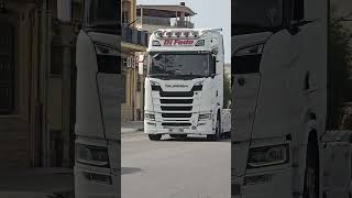 Mezzi Pesanti Trattore Stradale Scania S 520 [upl. by Mini]