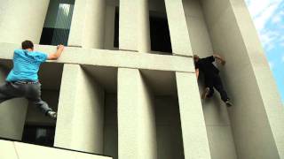 Parkour sauts et cascades sur lhôtel de ville de TroisRivière avec les Traceurs PK3R [upl. by Vey956]